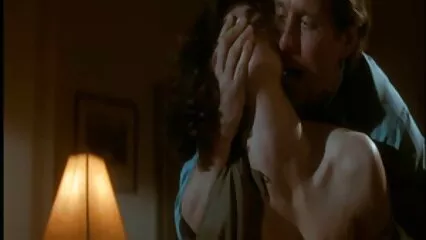 Brunette لڑکی پہلے شخص میں روسی جنسی سے انکار نہیں کرتا. سیکسی فلم سیکسی فلم