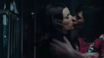 گھریلو فحش کے دوران لڑکا سیکس ویڈیو کیمرے پر ایک نوجوان جوڑے کے ساتھ۔
