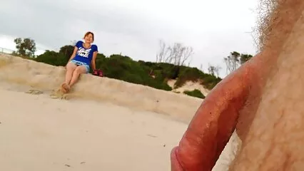 strapon والی لڑکی orgasm لوکل سیکسی کے ساتھ ہاٹ گروپ سیکس میں حصہ لیتی ہے۔