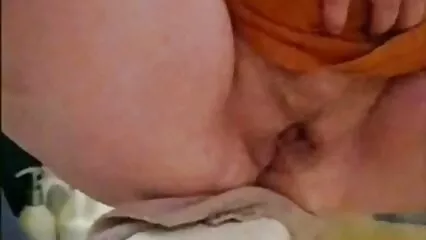 پیاری slut اس کے مقعد سیکسی x سوراخ میں مشکل fucked ہو جاتا ہے.