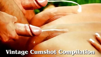 جرابیں میں ایک بالغ slut ایک آدمی کی گدی کو چاٹتا ہے اور میرا سیکسی خود کو گدی میں چدوانے کے لئے دیتا ہے۔