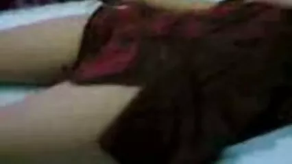 اسباق کے بجائے، ایک طالب علم کے ساتھ انڈین سیکس دو MILF ایک گرما گرم گینگ بینگ میں مصروف ہیں۔
