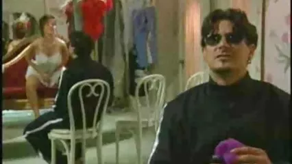 دو موہک خوبصورتیوں کو گھوبگھرالی ماچو سے دیسی سیکس گروپ پورن موصول ہوا۔