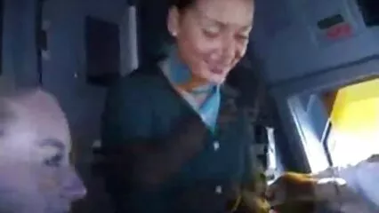 میں نے موقع پر اپنے پڑوسی کے عضو تناسل کو چوس بےبی سیکس لیا اور تفریح ​​کے لیے اس کے ساتھ جنسی تعلق قائم کیا۔