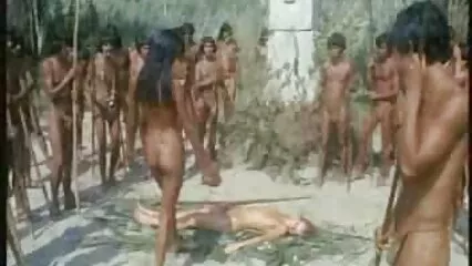 سفاک باس دفتر فیلم سیکسی فارسی میں ایک بڑے ڈک کے ساتھ ملٹو کو چودتا ہے۔