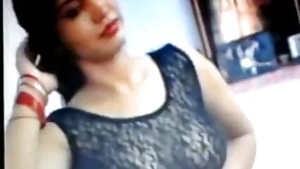 صوفے پر نشے میں چوزہ ایک دبنگ سوتیلے باپ اور cums کی طرف سے سخت تیز تیز مارتا سیکسی فلمیں ہے۔