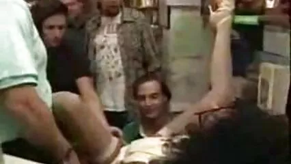 سوتیلے سایت سیکسی بھائی نے سفید بالوں والی نوجوان لڑکی کو پہلے شخص میں جنسی تعلق قائم کرنے پر آمادہ کیا۔