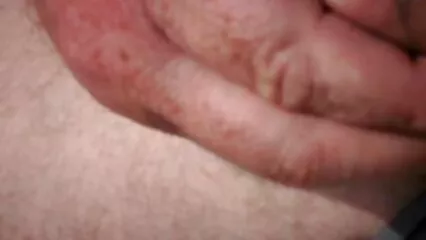 امس بھری سیکسی کردی خوبصورتی ایک پیارے سیاہ فام آدمی کے لیے گہرا جنسی کام بناتی ہے۔