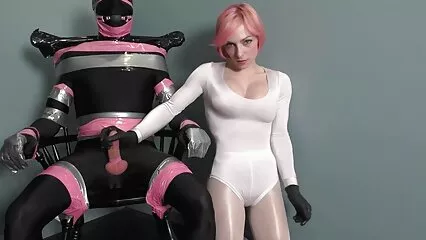خوبصورت سنہرے بالوں والی ایک سیاہ فام آدمی کو پولیس سے بچاتی ہے اور سیکس video جنسی تعلقات کے ساتھ نسلی رومانس کرتی ہے۔
